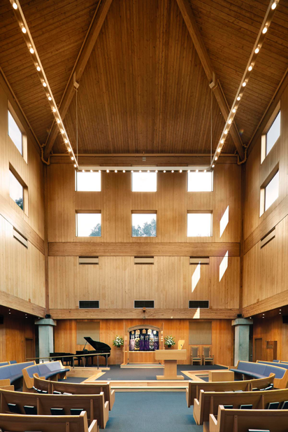 Portrait d'architecte Alexander Gorlin Temple Beth El