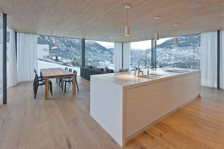 Bien immobilier : Un chalet Minergie contemporain et ouvert sur la nature
